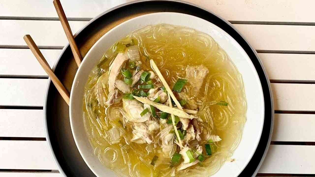 Hawaiian Chicken Long Rice - Chickens